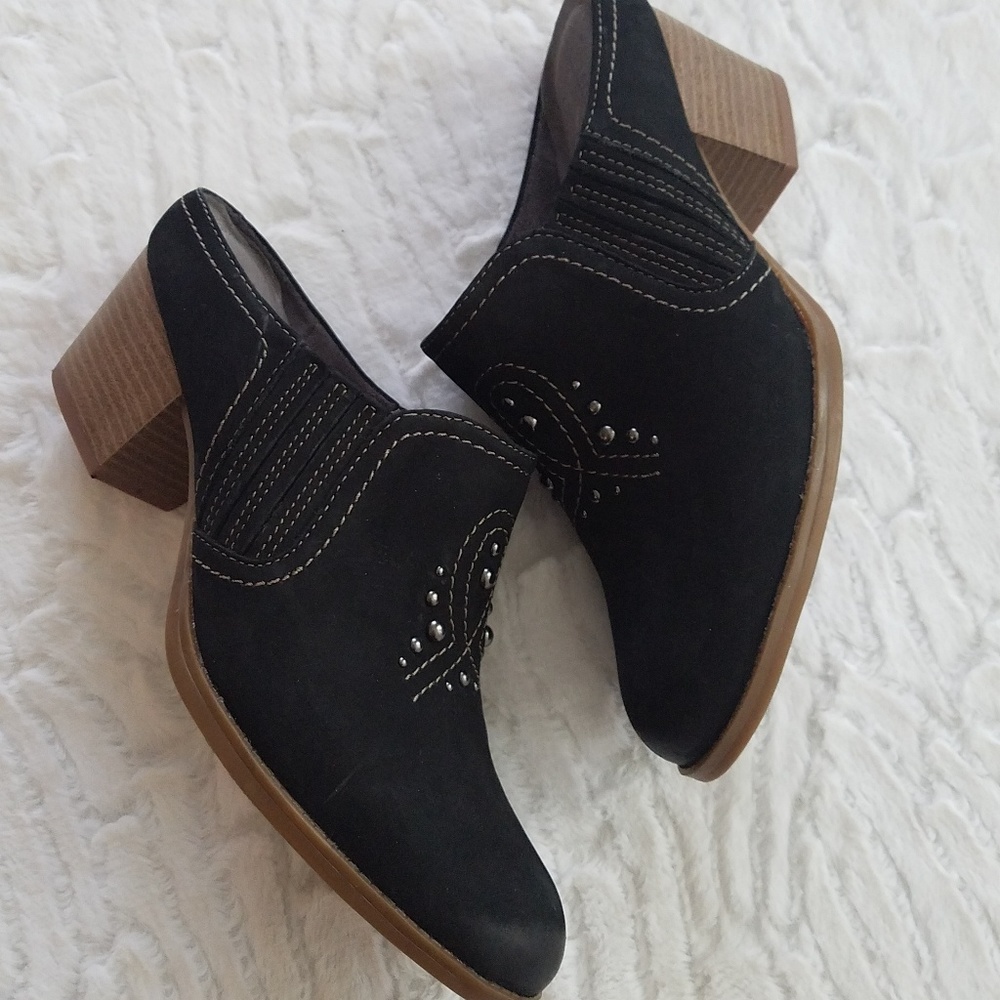 Earth Mendon Black Genuine Suede Western Chunky Heel Mules - Picture 3 of 8